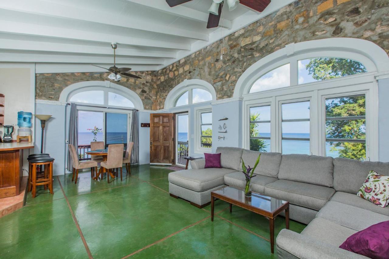 Feather Leaf Inn Frederiksted Room photo